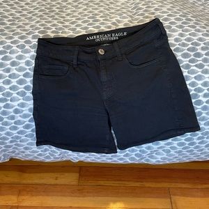 Black size 8 American eagle super stretch shorts